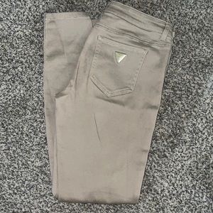 GUESS skinny ankle jean, distressed jeans/pants sz 27. NWOT